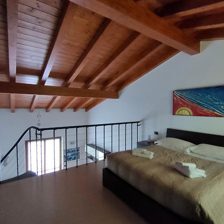 Iseolakerental - La Rocca Castro  ภายนอก รูปภาพ