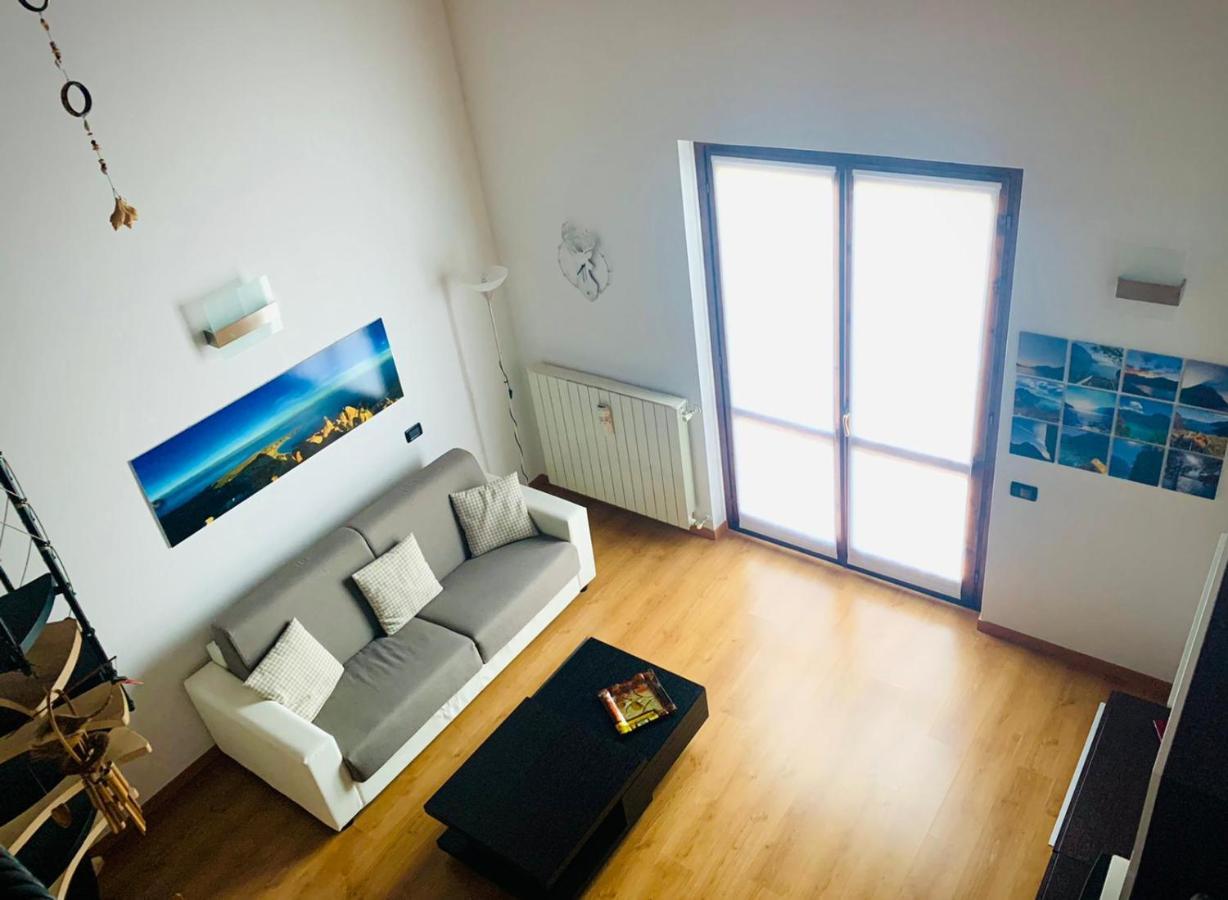 Iseolakerental - La Rocca Castro  ภายนอก รูปภาพ