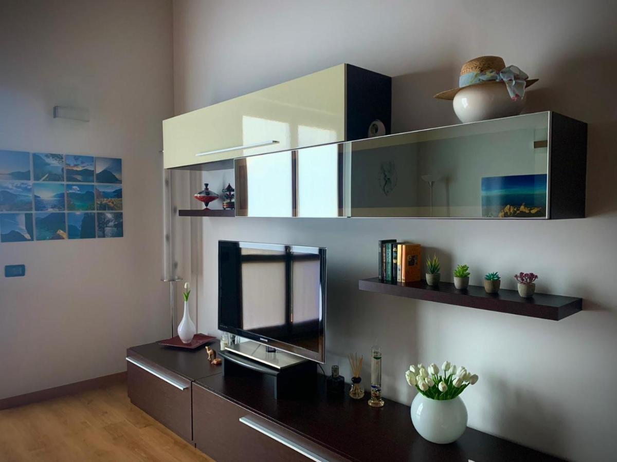 Iseolakerental - La Rocca Castro  ภายนอก รูปภาพ