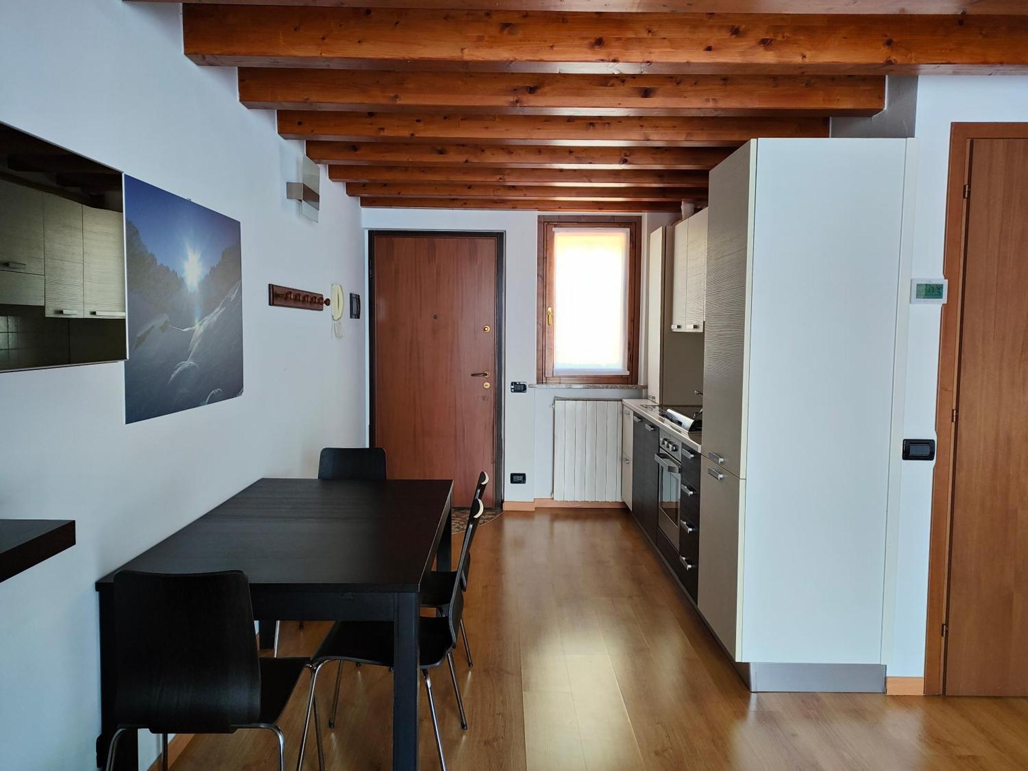 Iseolakerental - La Rocca Castro  ภายนอก รูปภาพ